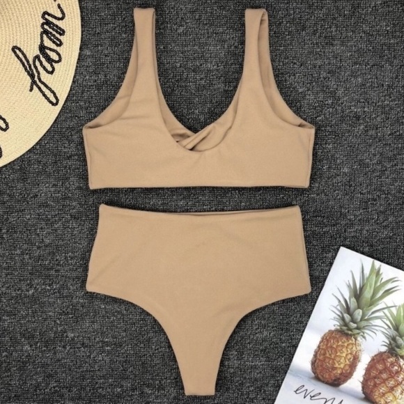 𝐶𝑢𝑡𝑜𝑢𝑡 𝐻𝑖𝑔ℎ 𝑊𝑎𝑠𝑡𝑒d 𝐵𝑖𝑘𝑖𝑛𝑖 ♡︎♥︎ - Picture 4 of 8